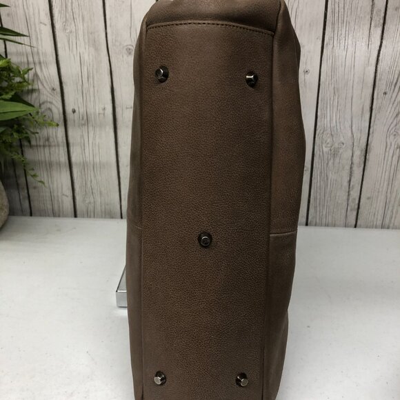 EUC~Roberta Gandolfi Elegant Soft Brown, Genuine Leather Shoulder Bag - Picture 4 of 10